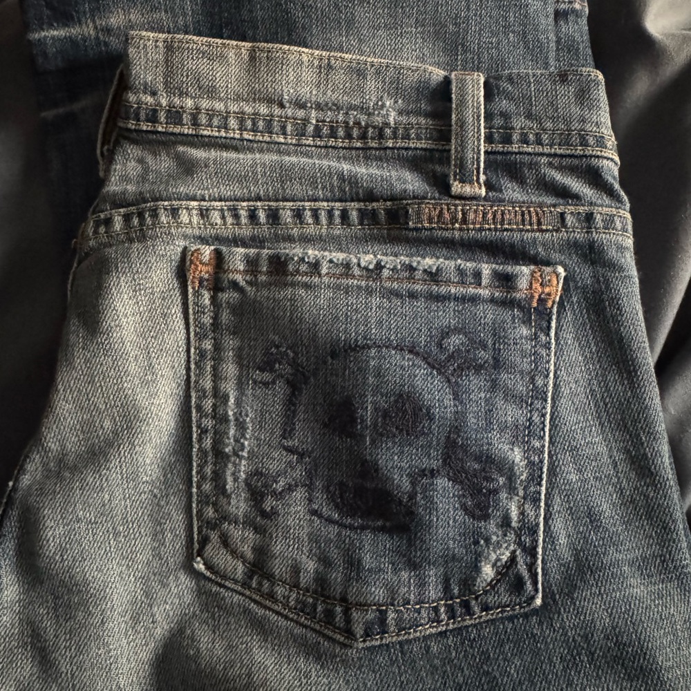 Women’s Citizens of Humanity Blue Jeans with Skull and Rabbit Design